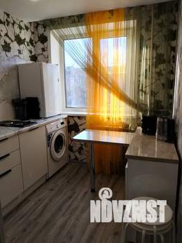 1-к квартира, посуточно, 32м2, 3/5 этаж