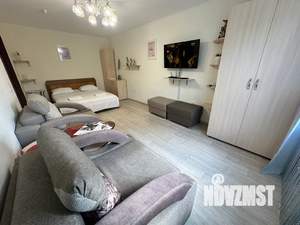 1-к квартира, посуточно, 38м2, 1/18 этаж