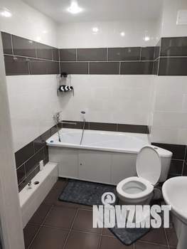 Студия квартира, посуточно, 32м2, 4/5 этаж