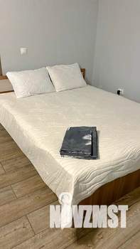 1-к квартира, посуточно, 40м2, 1/10 этаж