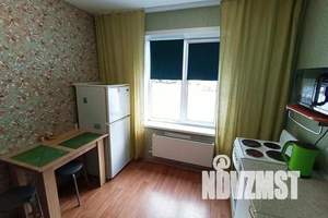 1-к квартира, посуточно, 38м2, 1/9 этаж