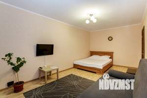 1-к квартира, посуточно, 33м2, 1/1 этаж