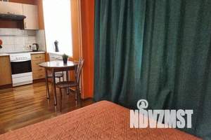 1-к квартира, посуточно, 32м2, 3/5 этаж