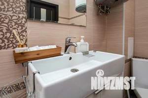 1-к квартира, посуточно, 40м2, 9/16 этаж