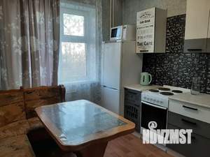 1-к квартира, посуточно, 35м2, 4/10 этаж