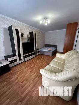 1-к квартира, посуточно, 35м2, 1/9 этаж