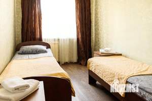 2-к квартира, посуточно, 42м2, 1/1 этаж