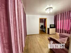 1-к квартира, посуточно, 47м2, 1/1 этаж