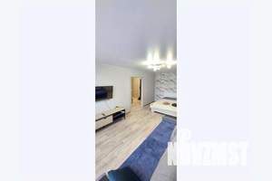 1-к квартира, посуточно, 39м2, 3/10 этаж