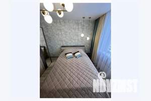 1-к квартира, посуточно, 40м2, 10/18 этаж