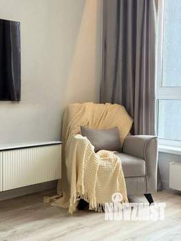 Студия квартира, посуточно, 35м2, 3/20 этаж