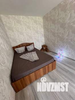 2-к квартира, посуточно, 42м2, 1/5 этаж