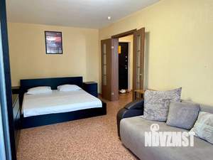 1-к квартира, посуточно, 38м2, 10/18 этаж