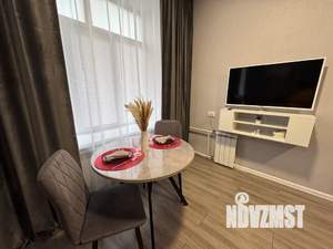 Студия квартира, посуточно, 28м2, 1/5 этаж