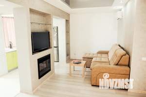 Студия квартира, посуточно, 60м2, 14/14 этаж