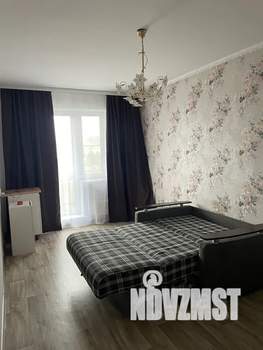 1-к квартира, посуточно, 35м2, 7/10 этаж
