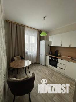 1-к квартира, посуточно, 35м2, 7/10 этаж