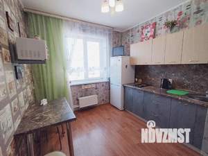 1-к квартира, посуточно, 39м2, 3/10 этаж