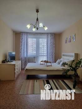 1-к квартира, посуточно, 38м2, 10/16 этаж