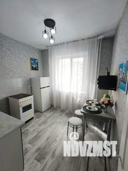 1-к квартира, посуточно, 38м2, 7/9 этаж