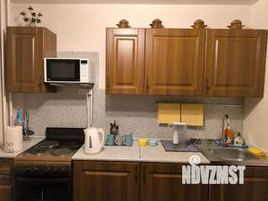 1-к квартира, посуточно, 38м2, 1/10 этаж