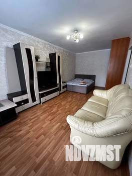 1-к квартира, посуточно, 35м2, 1/9 этаж