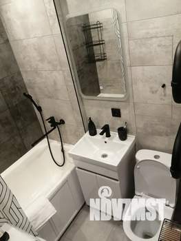 Студия квартира, посуточно, 32м2, 4/5 этаж