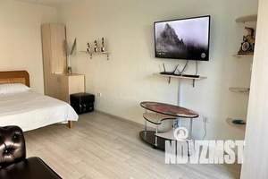 1-к квартира, посуточно, 38м2, 1/18 этаж