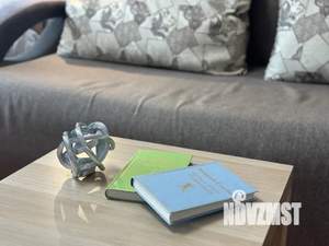 Студия квартира, посуточно, 38м2, 6/10 этаж