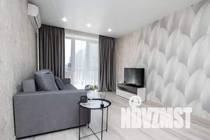 1-к квартира, посуточно, 40м2, 9/16 этаж