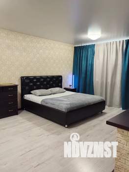 Студия квартира, посуточно, 32м2, 2/3 этаж