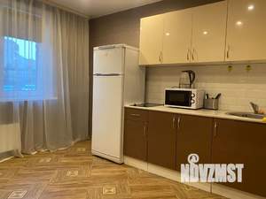 1-к квартира, посуточно, 38м2, 1/18 этаж