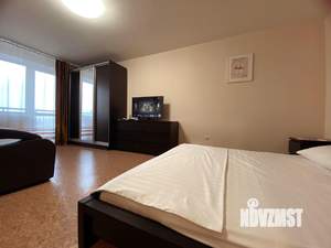 1-к квартира, посуточно, 39м2, 10/18 этаж