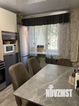 2-к квартира, посуточно, 50м2, 1/5 этаж