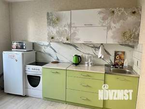 1-к квартира, посуточно, 38м2, 1/18 этаж