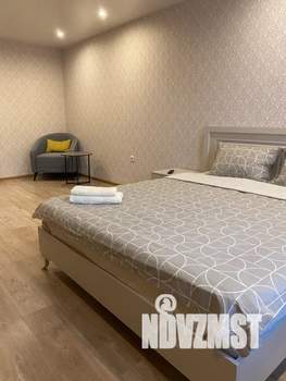 1-к квартира, посуточно, 38м2, 1/18 этаж