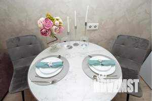 2-к квартира, посуточно, 45м2, 8/20 этаж