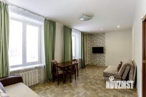 2-к квартира, посуточно, 60м2, 1/1 этаж