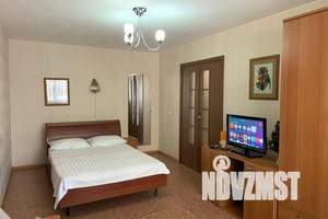 1-к квартира, посуточно, 38м2, 2/18 этаж