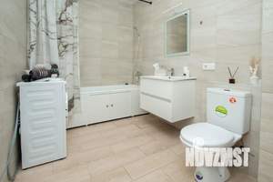 2-к квартира, посуточно, 45м2, 8/20 этаж