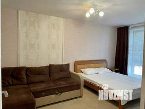 1-к квартира, посуточно, 38м2, 8/18 этаж