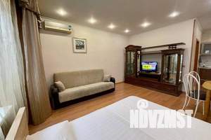 1-к квартира, посуточно, 35м2, 8/11 этаж