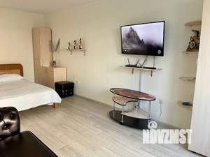 1-к квартира, посуточно, 38м2, 1/18 этаж