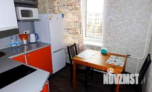 2-к квартира, посуточно, 42м2, 1/1 этаж