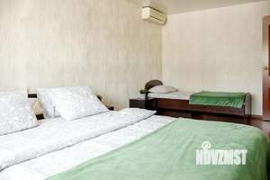 2-к квартира, посуточно, 42м2, 1/1 этаж