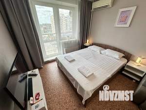 Студия квартира, посуточно, 38м2, 6/10 этаж