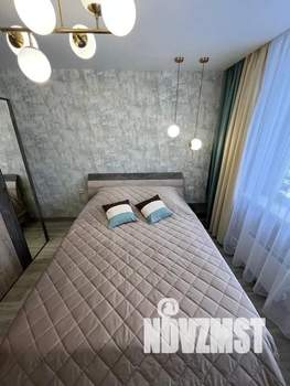 1-к квартира, посуточно, 39м2, 10/18 этаж