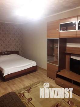 1-к квартира, посуточно, 33м2, 2/5 этаж