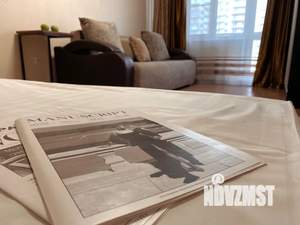 1-к квартира, посуточно, 38м2, 10/18 этаж