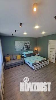 1-к квартира, посуточно, 37м2, 1/1 этаж